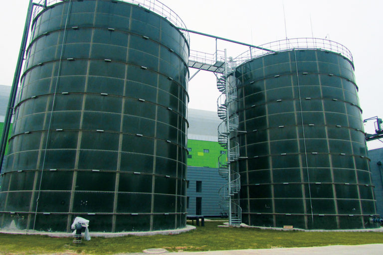 Commercial Water Storage Tanks Contain Water Systems