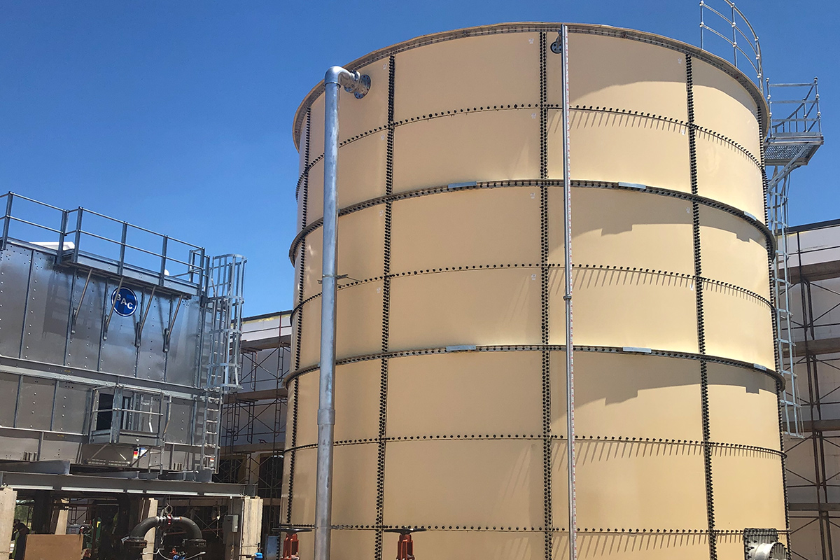 Commercial Water Storage Tanks